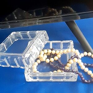 Vintage Avon Clear Crystal Keepsake Trinket Box